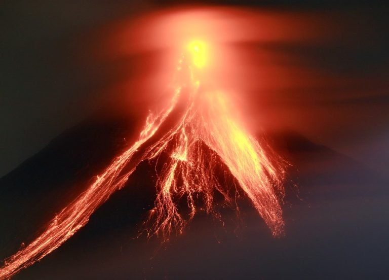 FOTODELDIA-FILIPINAS-VOLCAN-MAYON