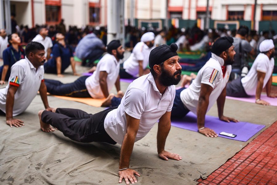 record-guinness-yoga-india-3