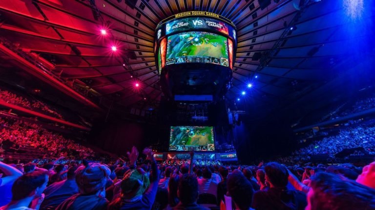 united-talent-agency-acquires-two-esports-agencies