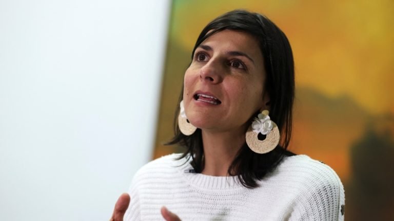 ni-su-estilo-ni-su-perfil-ni-su-experiencia-las-investigaciones-se-llevan-por-delante-a-una-ministra-de-confianza-de-petro