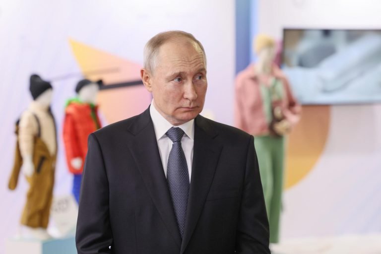 putin-no-ira-a-la-cumbre-de-los-brics-en-sudafrica-para-evitar-la-orden-de-arresto-internacional