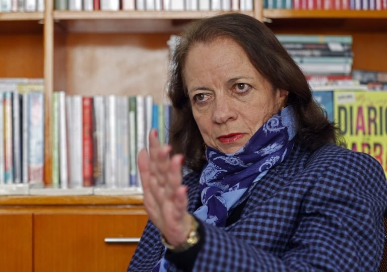 AME1595-COLOMBIA-LIBROS