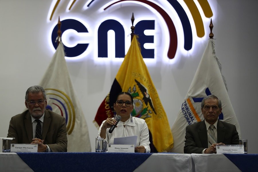 AME9820-ECUADOR-CRISIS-ppp
