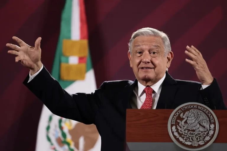AMLO1-1-1024x683-1