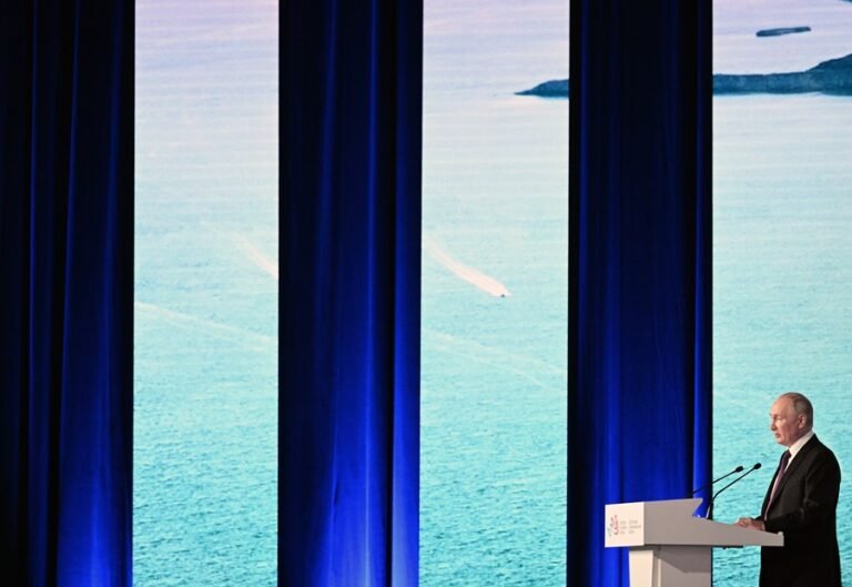 PUTIN-FORO-ECONOMICO