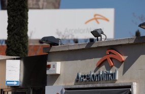 ep_archivo_-_entrada_de_una_sede_de_arcelormittal_285x185