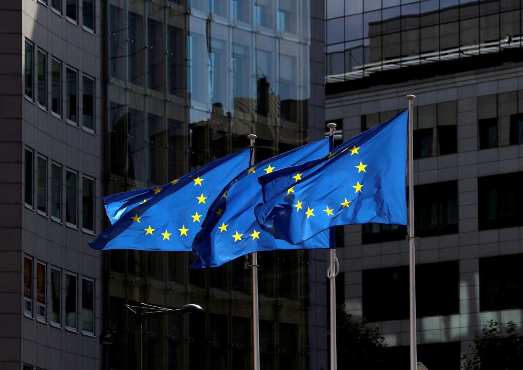 la-commission-europeenne-releve-ses-previsions-de-croissance-en-zone-euro-pour-2021-et-2022_rsz