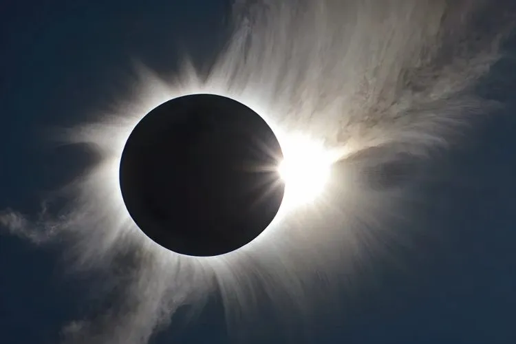 Eclipse-solar-total.jpg