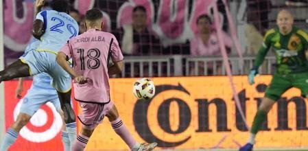 alves-cafu-marcelo-roberto-carlos-no-es-facil-encontrar-laterales-como-jordi-alba