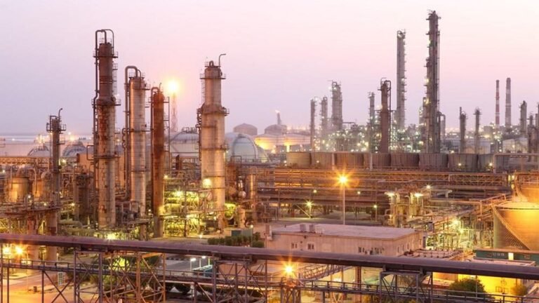 las-instalaciones-de-petroleo-y-gas-de-iran-quedan-desprotegidas-tras-el-ultimo-ataque-israeli