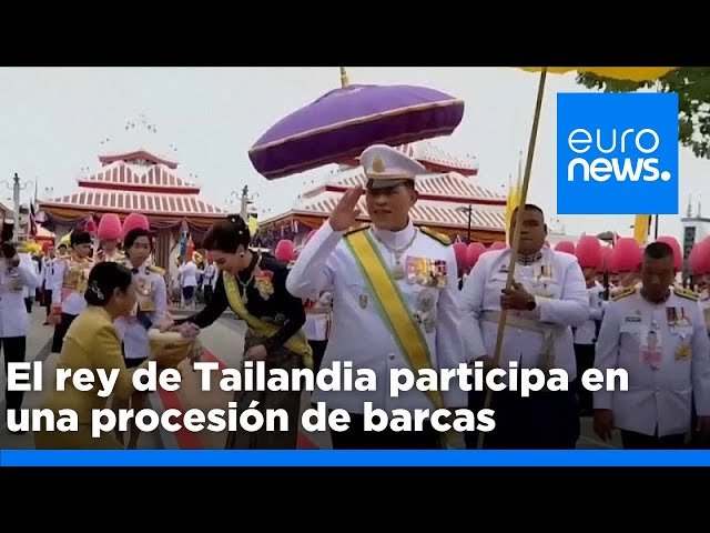 no-comment-la-historica-procesion-de-barcazas-del-rey-de-tailandia-y-la-corte-real