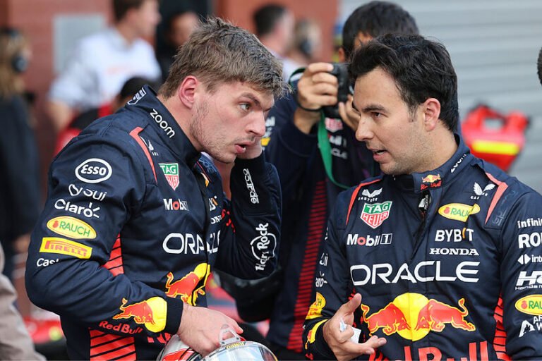 la-tremenda-comparacion-entre-verstappen-y-perez-que-vuelve-a-dejar-en-evidencia-a-checo