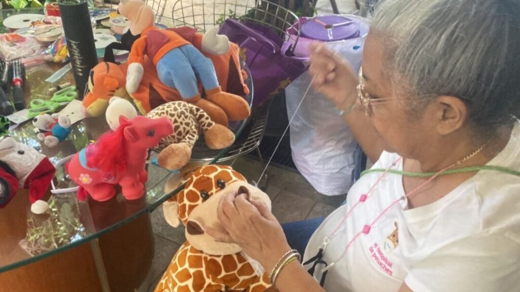 no-comment-el-hospital-de-juguetes-en-caracas-devuelve-la-magia-de-la-navidad-a-los-ninos