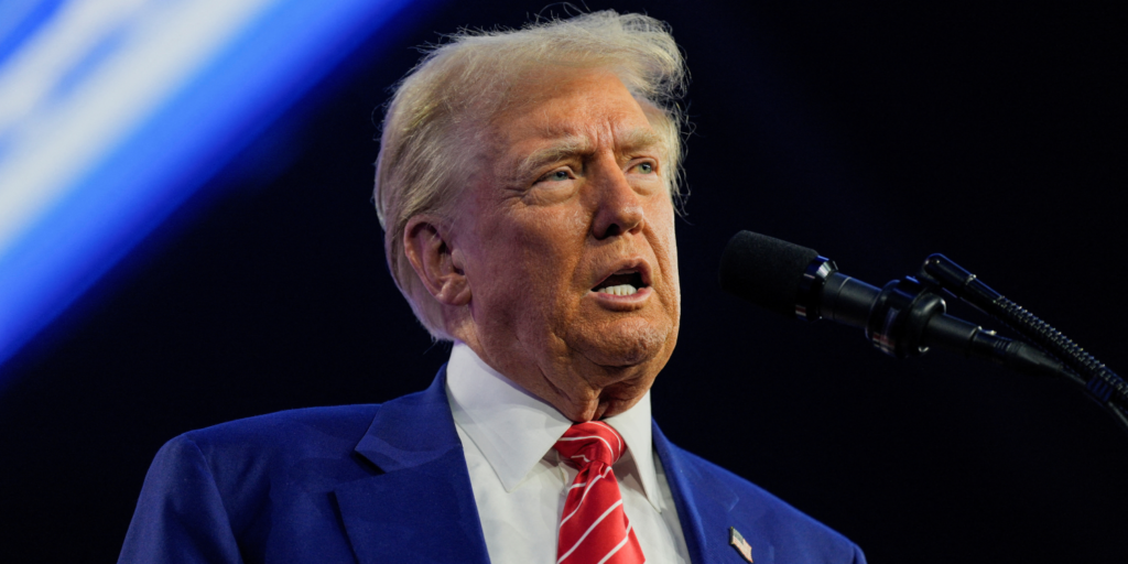 file-photo-u-s-president-elect-trump-attends-a-turning-point-usa-event-in-phoenix-arizona_rsz