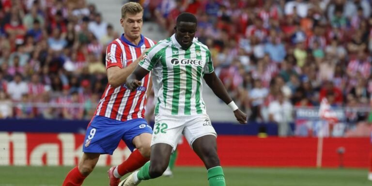 el-psv-negocia-con-el-betis-el-traspaso-de-mendy