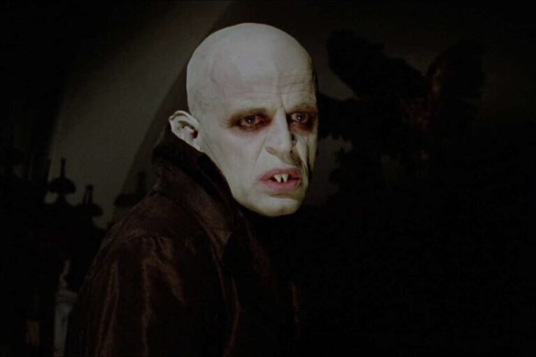 la-obra-maestra-de-werner-herzog-y-su-macabra-relacion-con-mexico-se-aprecia-en-una-de-las-primeras-escenas-mas-escabrosas-del-cine